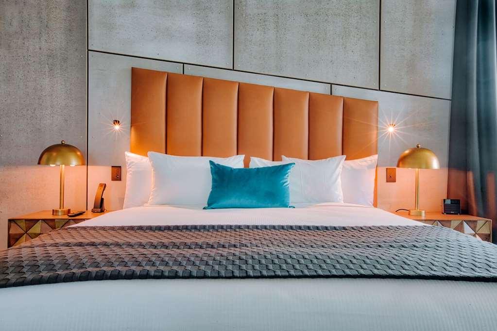 Eatons Hill Hotel Brisbane Quarto foto